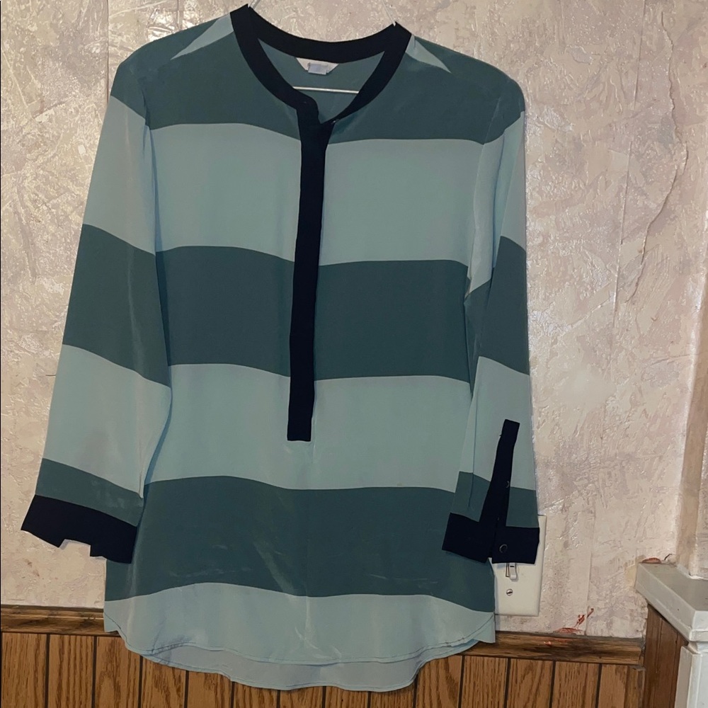 Dainty green & black silk fossil top (xs)